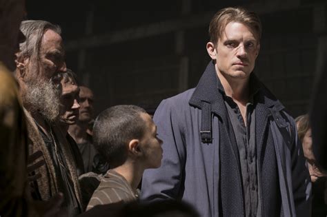 Altered Carbon .